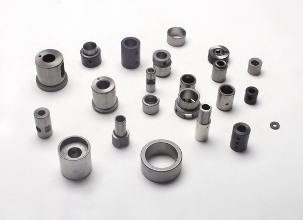 為奇瑞商用車提供的 一體化懸掛式點焊機